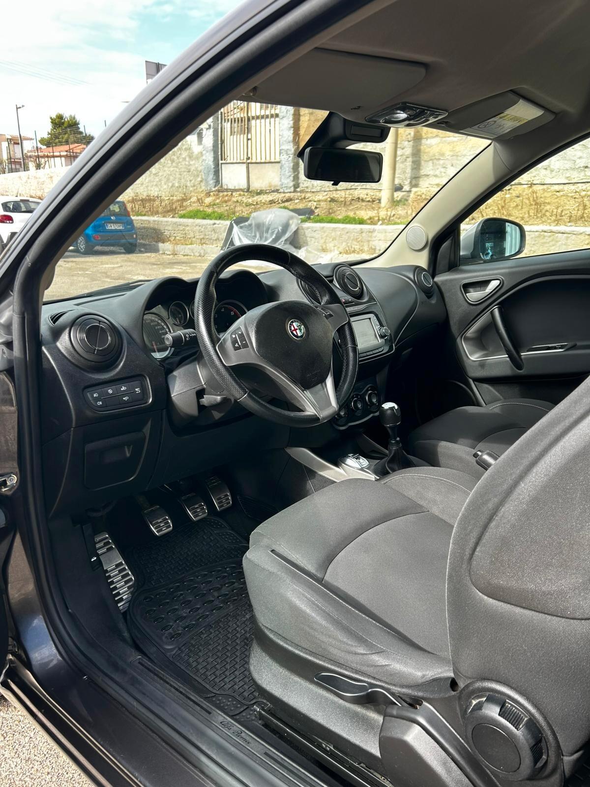 Alfa Romeo MiTo 1.3 JTDm 85 CV S&S Racer