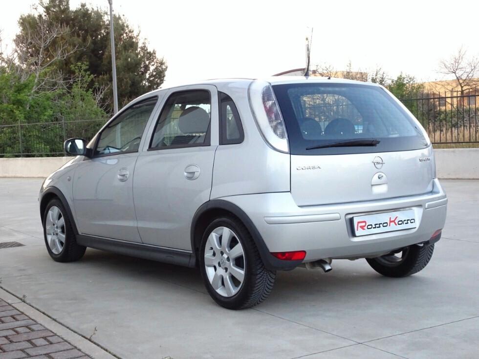 Opel CORSA 1.3 CDTI 5 porte SILVERLINE EDITION