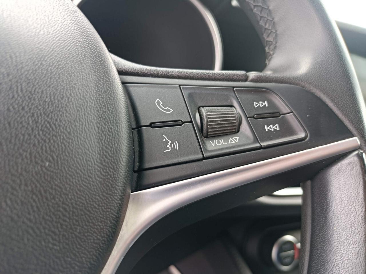 Alfa Romeo Stelvio 2.2 Turbodiesel 180 CV AT8 RWD Business
