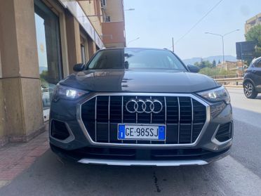 Audi Q3 35 TDI S tronic iva esposta