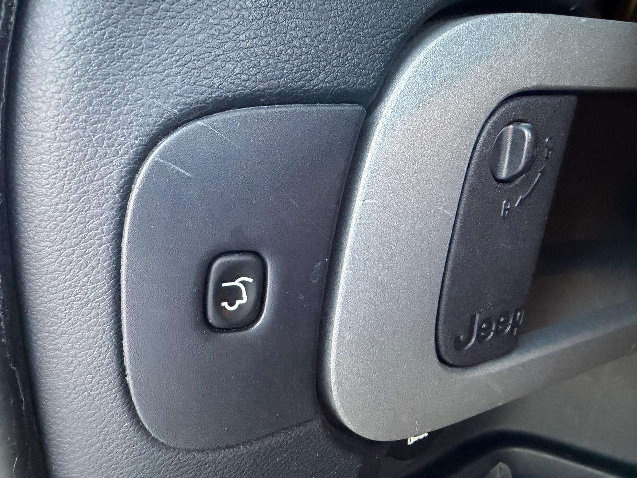 JEEP CHEROKEE 2.0 MJTD 140CV 2WD MANUAL FULL LED
