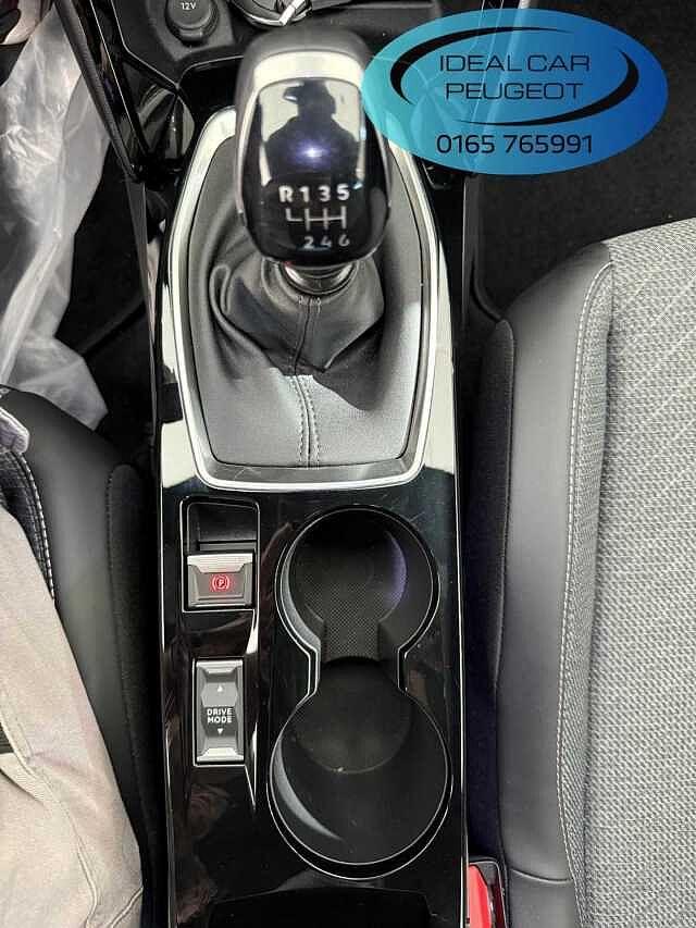 Peugeot 2008 PureTech 100 S&S Allure