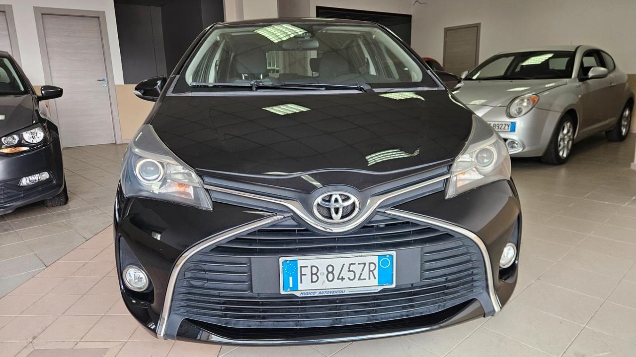 Toyota Yaris 1.4 D-4D 5 porte Lounge