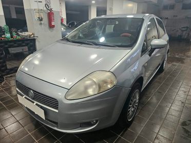 Fiat Grande Punto 1.3 MJT 75 CV 5 porte Dynamic