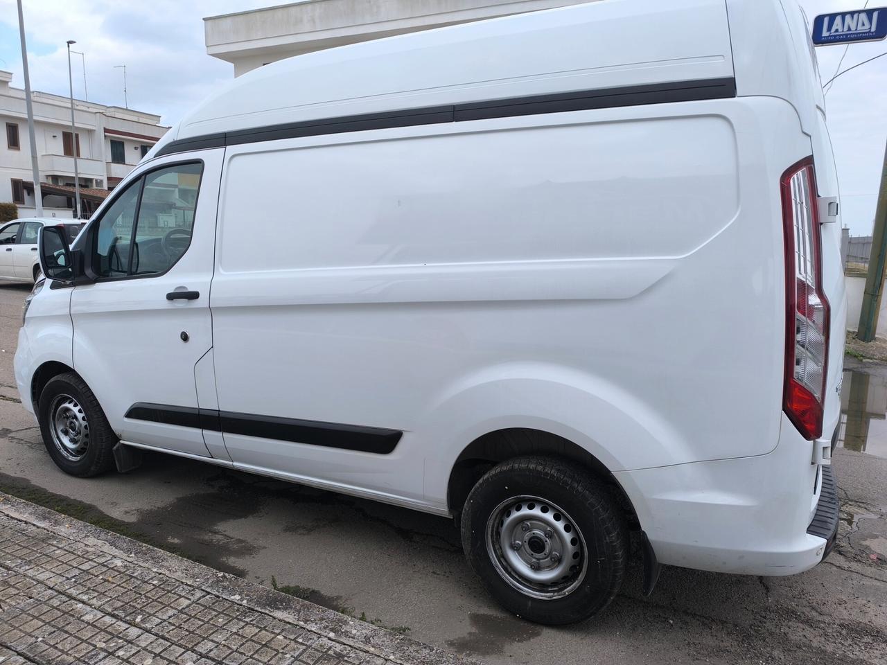 FORD TRANSIT CUSTOM 2.0 DIESEL 130cv L1H2 TETTO ALTO KM 86.000 LED/NAV/RETROCAMERA