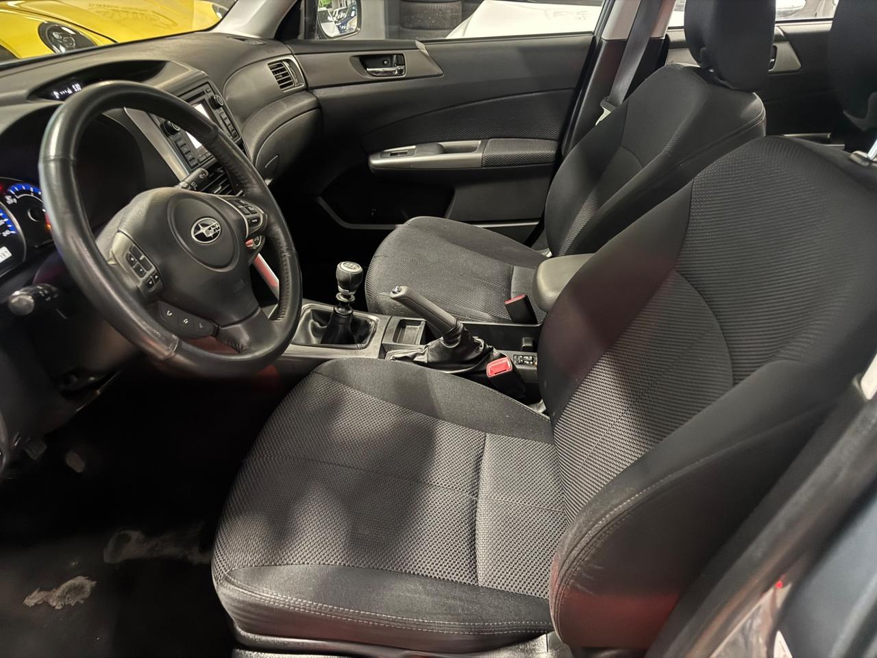 Subaru Forester 2.0D 1 PROPRIETARIO