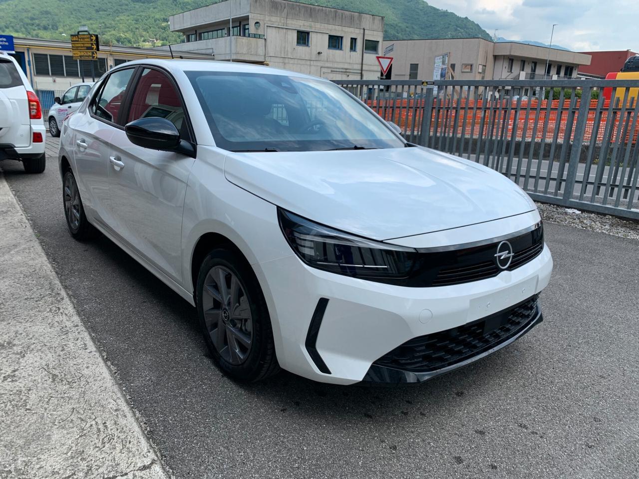 Opel Corsa 1.2 100 CV Edition