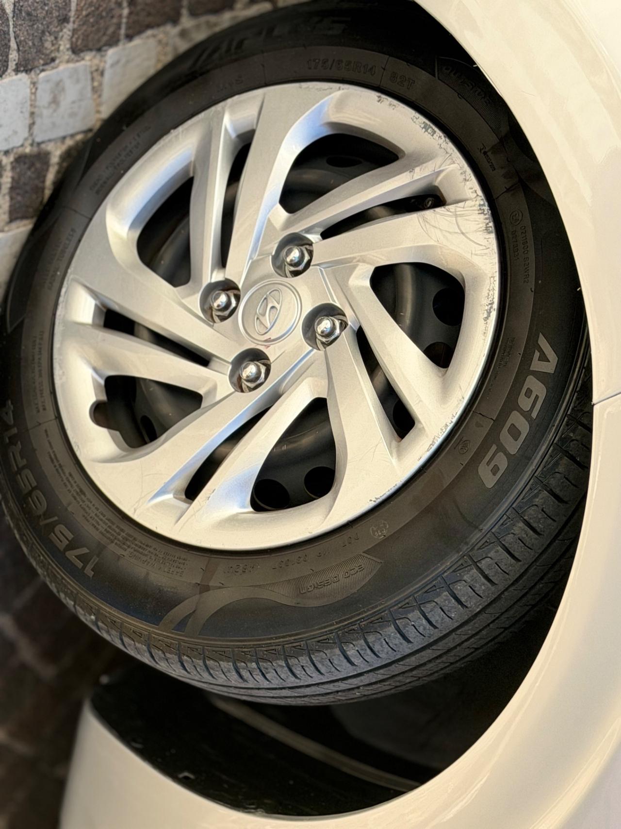 Hyundai i10 1.0 MPI Tech