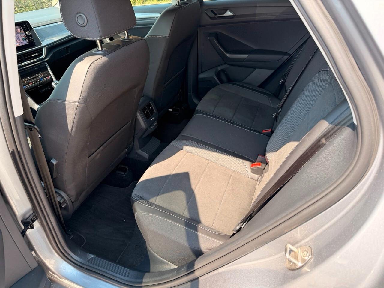 Volkswagen T-Roc 1.0 tsi Style 110cv - ok Neo Patentati