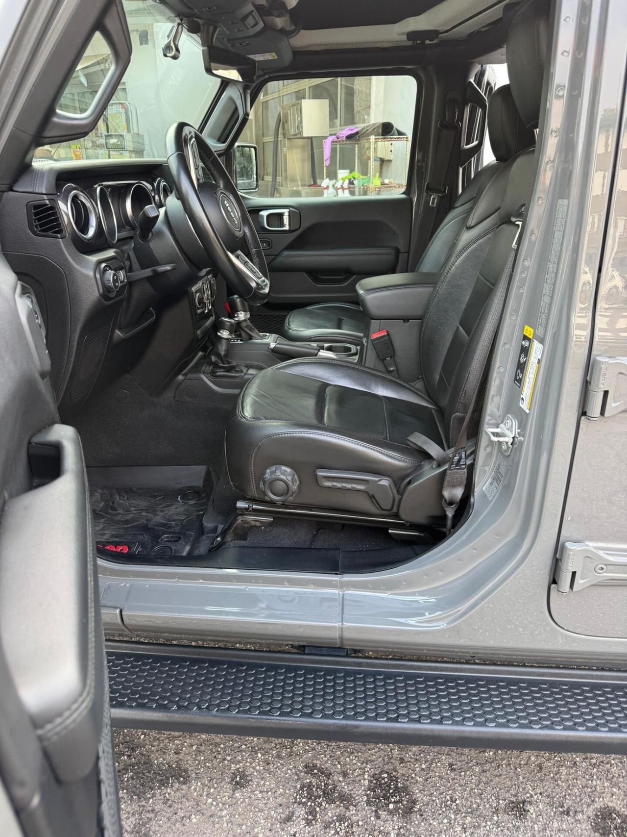 Jeep Wrangler 2.0 Turbo Sahara