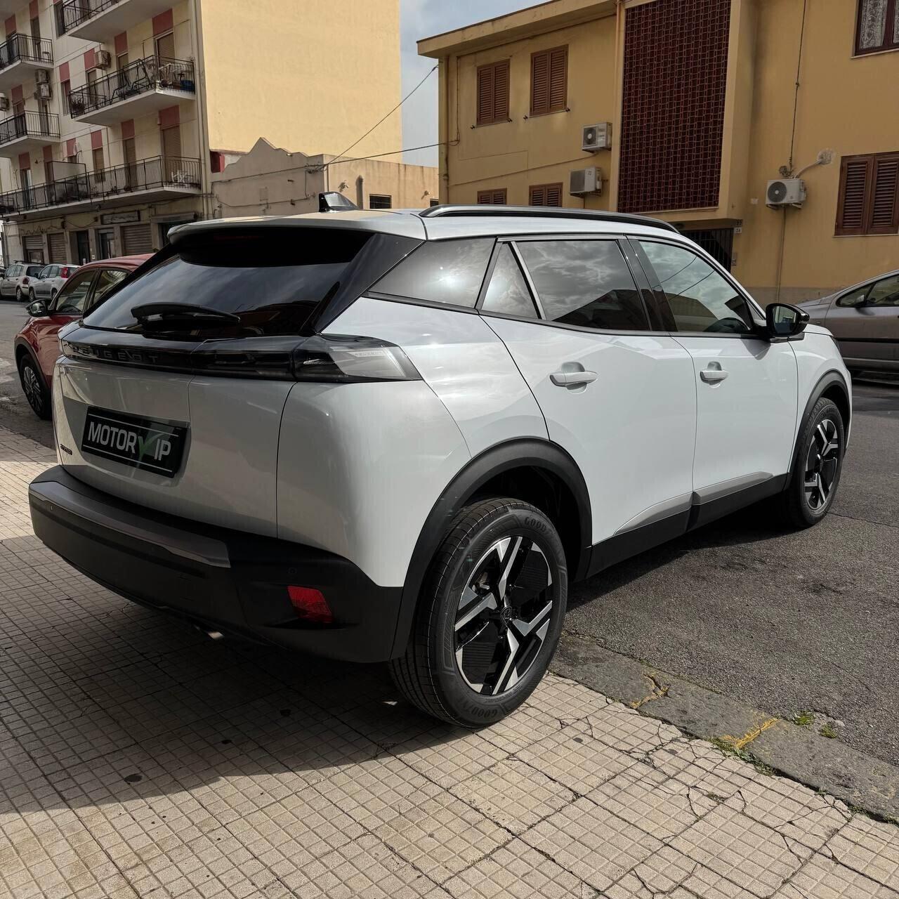 **NUOVA** Peugeot 2008 PureTech 100 S&S Allure