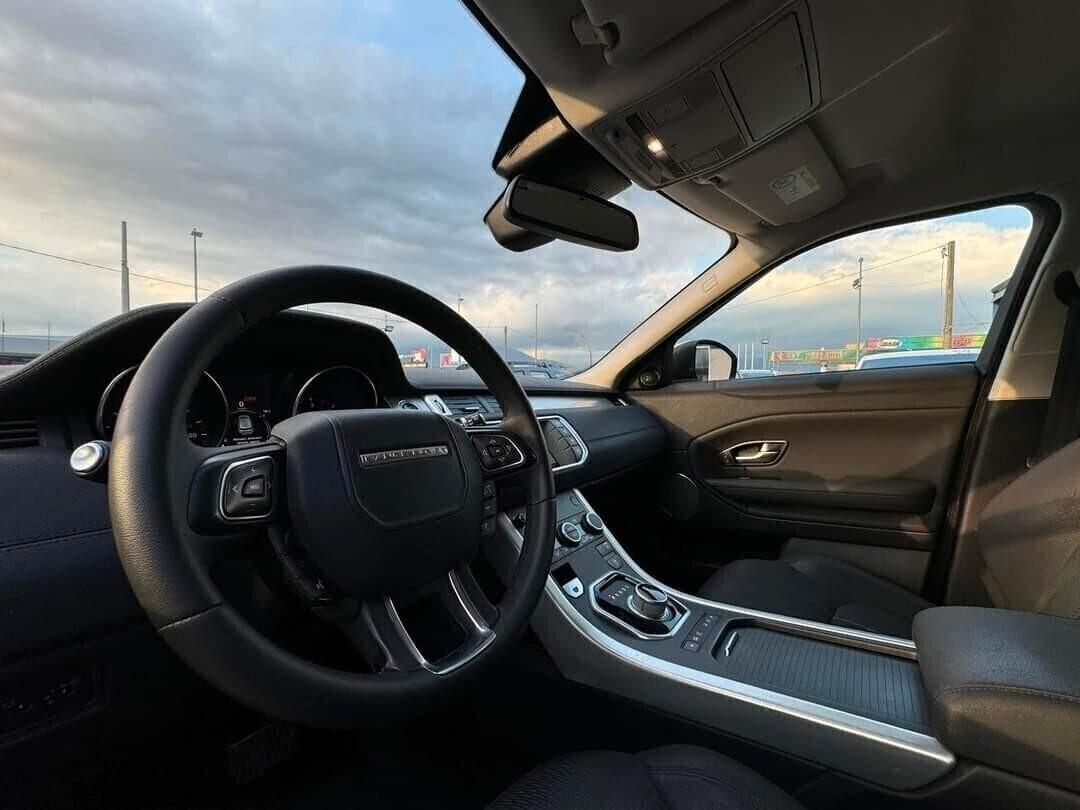 Land Rover Range Rover Evoque 2.0 TD4 150 CV 5p. Pure