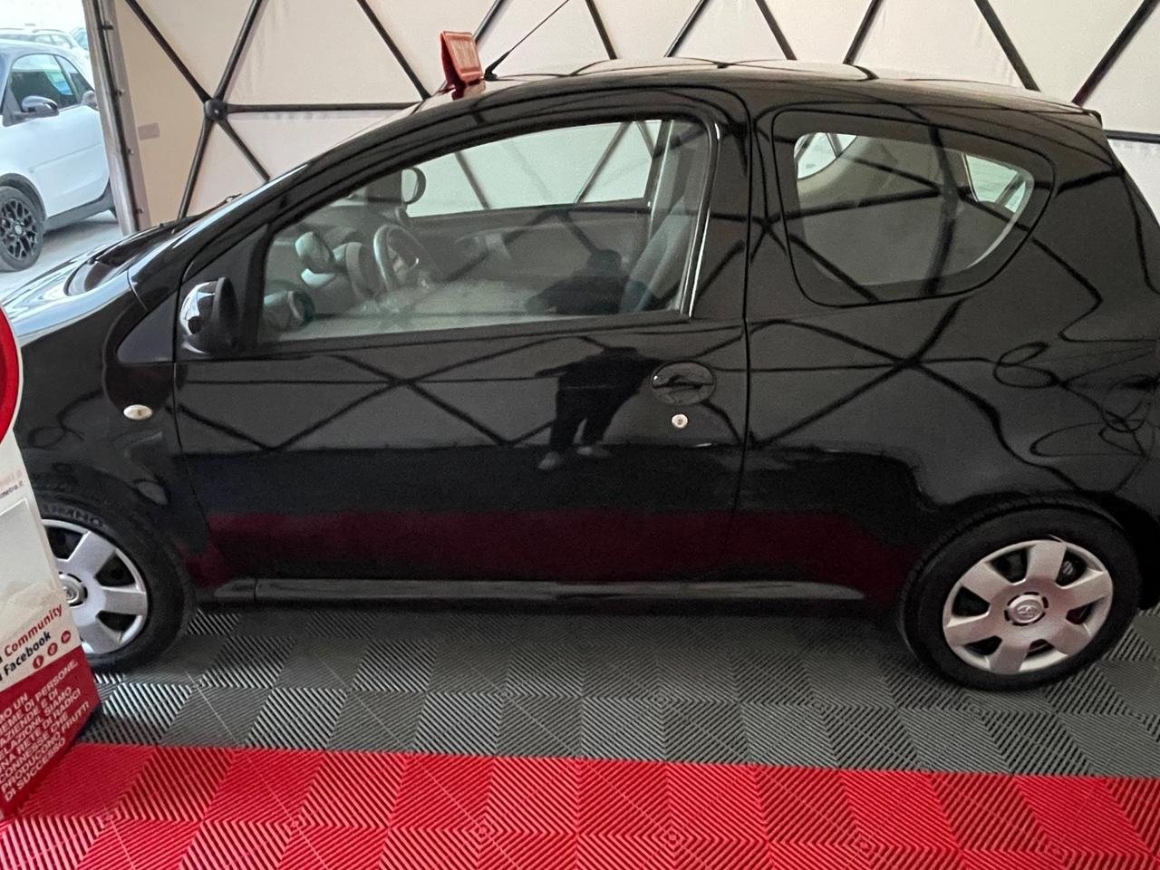 Toyota Aygo 1.0 12V VVT-i 3 porte Sol