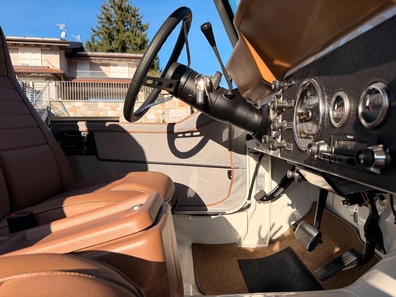 Jeep CJ-7 Golden Eagle