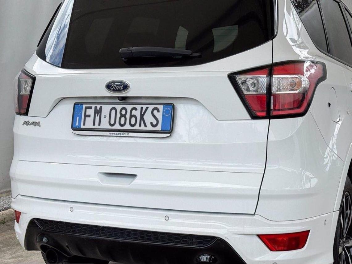 FORD Kuga 1 5 tdci st line ses 2wd 120cv powershift