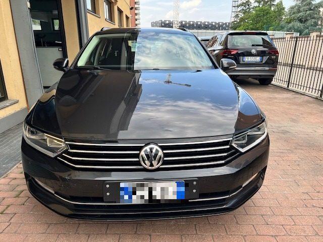 VOLKSWAGEN Passat 1.6 TDI SCR DSG Business BMT