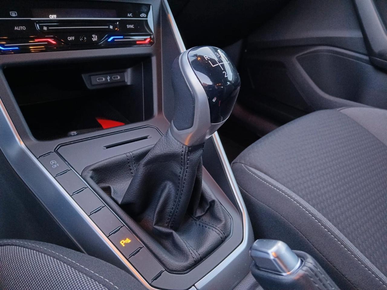 Volkswagen Polo 1.0 Life 80CV-AZIENDALE