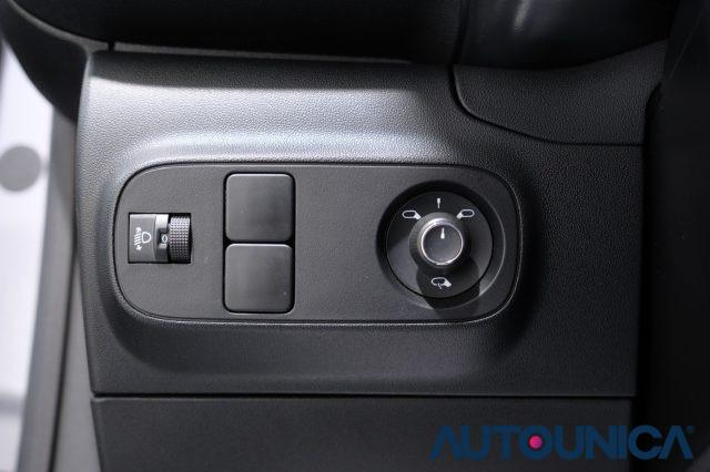 CITROEN C3 PURETECH 110 S&S PLUS NEOPATENTATI FARI LED