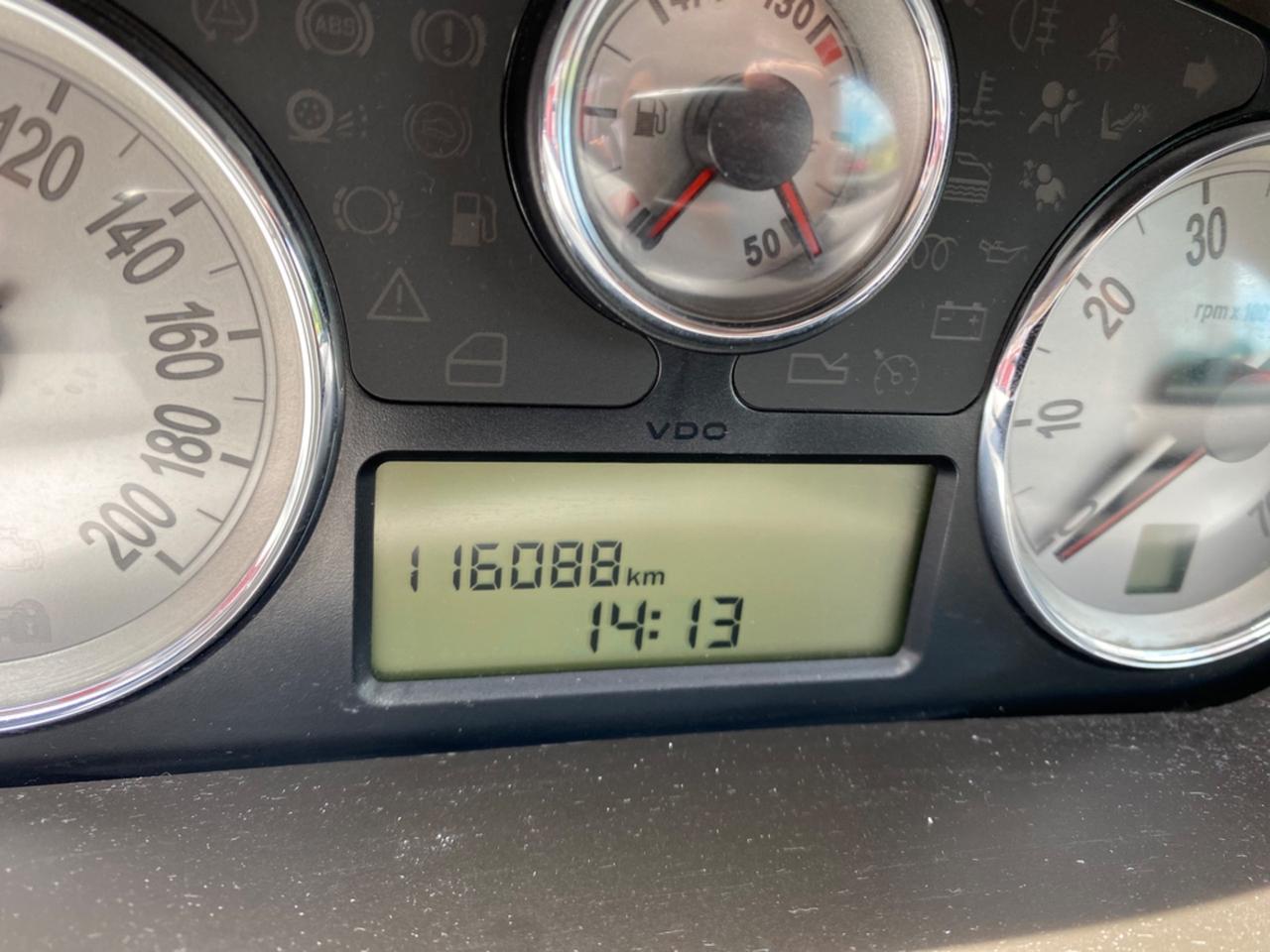 Lancia Ypsilon 1.4 16V Platino