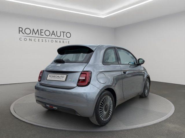 FIAT 500e 3+1 42 kWh Icon +