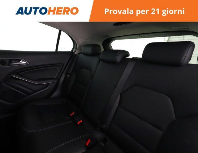 MERCEDES-BENZ GLA 200 d Automatic Sport
