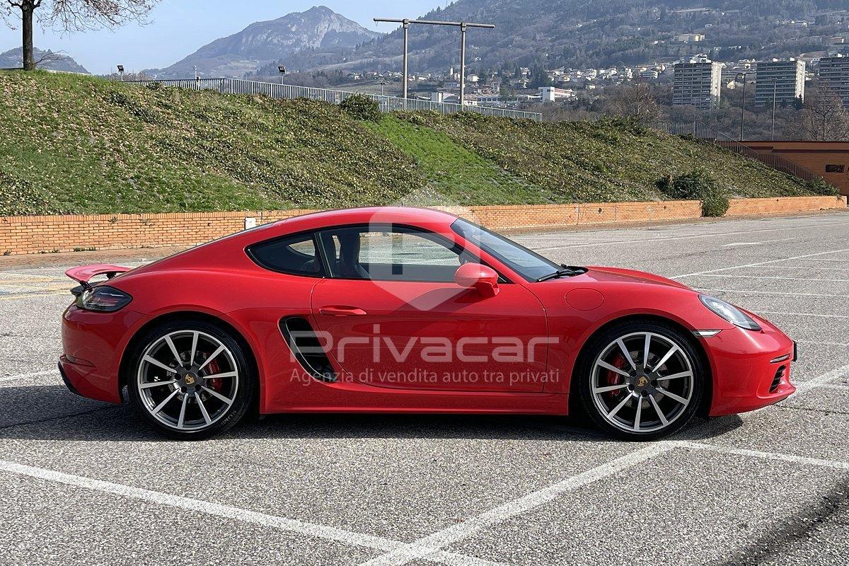 PORSCHE 718 Cayman 2.0