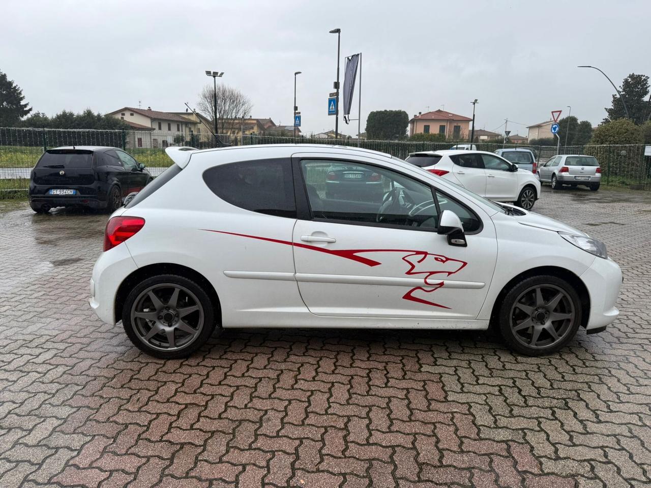 Peugeot 207 1.6 THP 175CV 3p. Le Mans Series