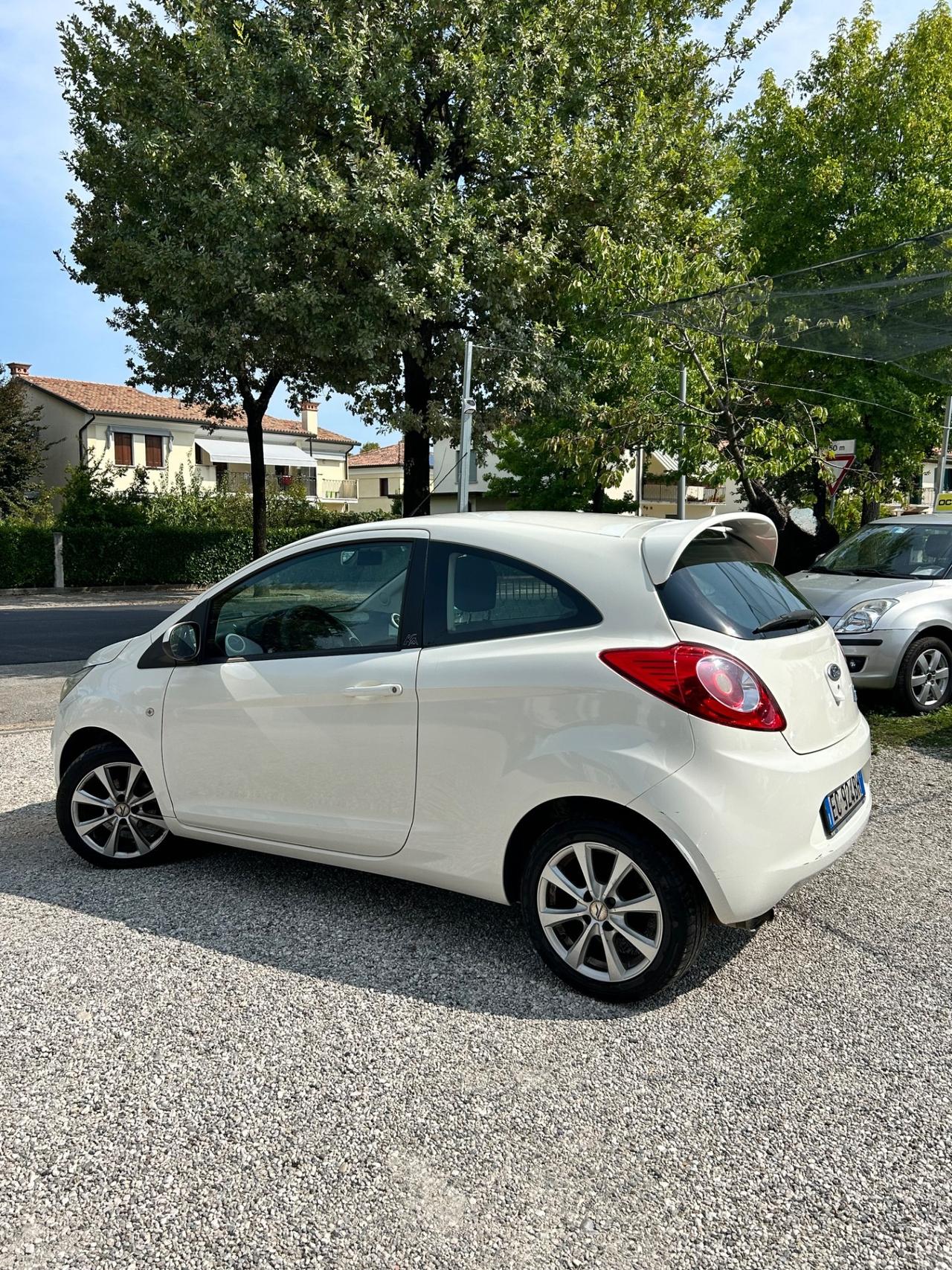 Ford Ka 1.2 8V 69CV Titanium