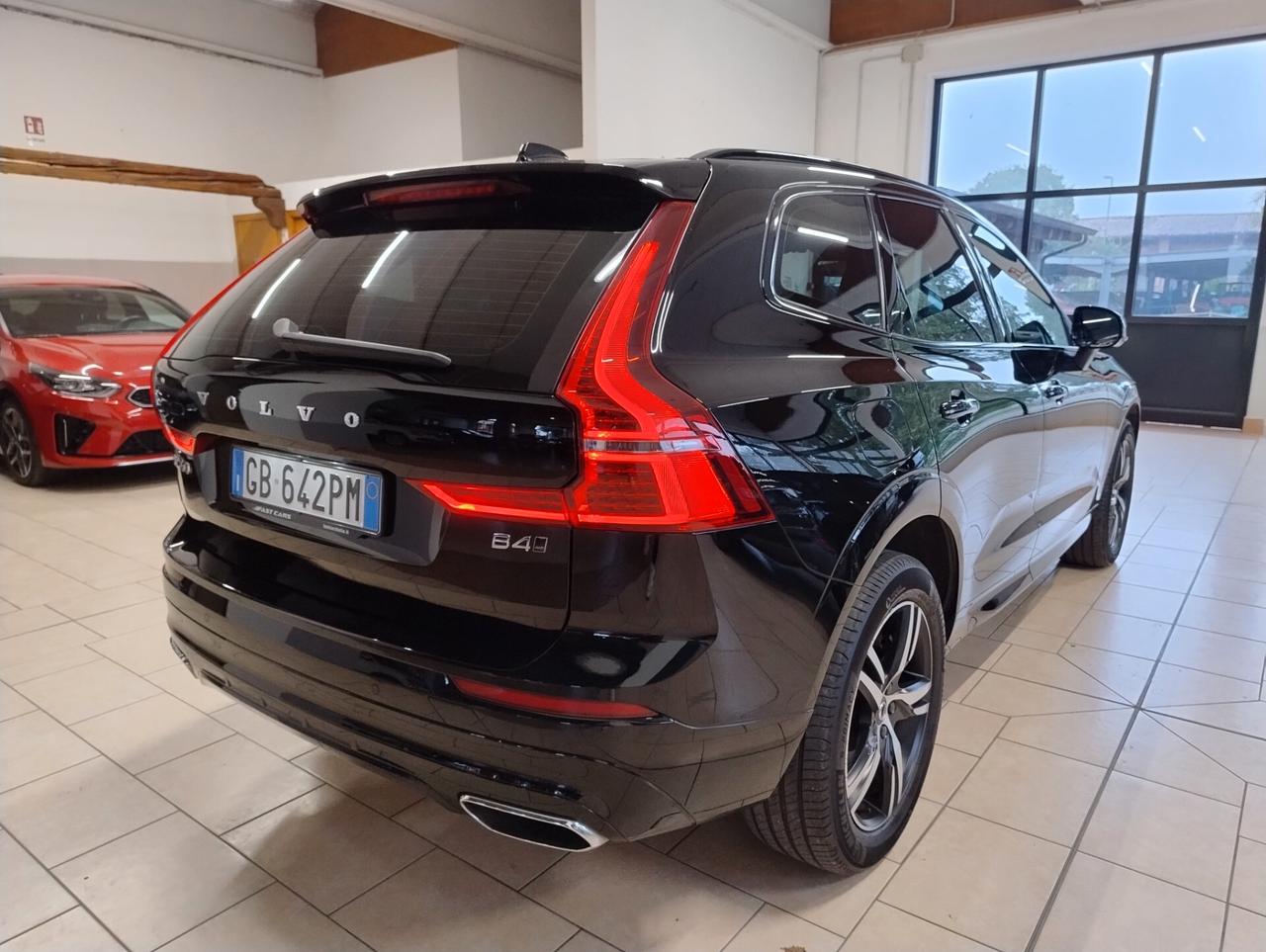 Volvo XC 60 XC60 B4 AWD R-design- 2020