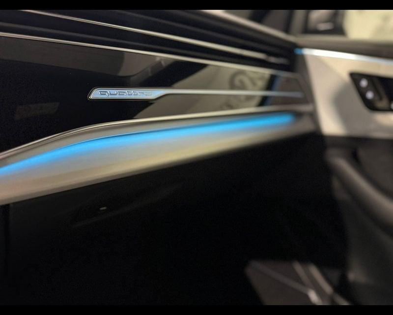 Audi Q8 50 TDI 286 CV quattro tiptronic Sport