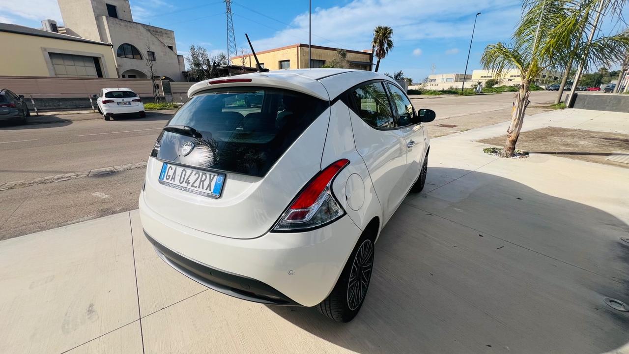 Lancia Ypsilon 1.2 69 CV 5 porte S&S
