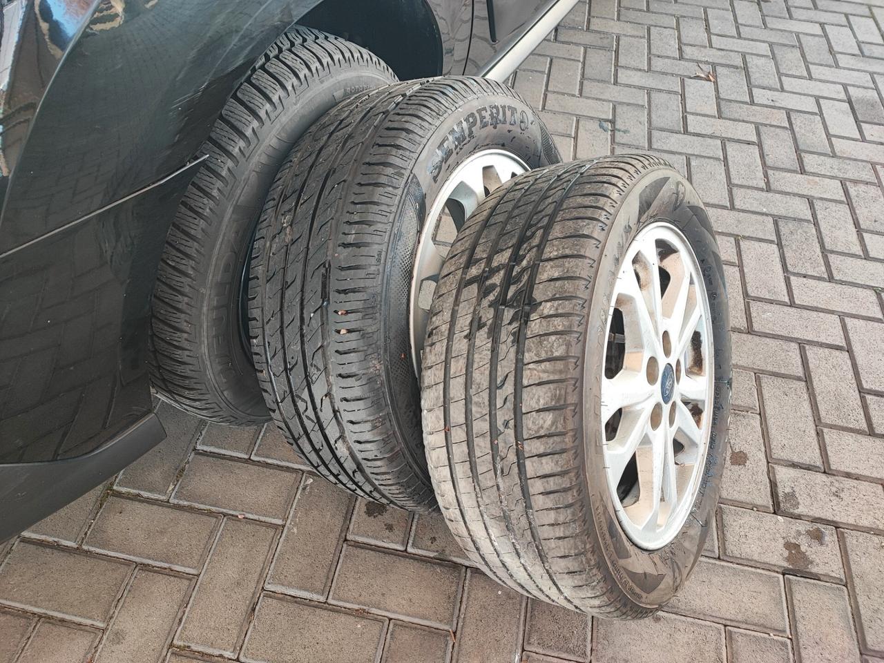 Ford Grand Tourneo Gancio Traino 7 Posti Euro 6