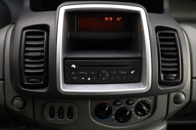 RENAULT Trafic 2.0 dCi/115 Passenger 8 Posti