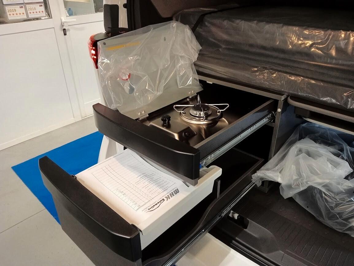 Volkswagen T7 California BEACH CAMPER 360° GANCIO NUOVO IN PRONTA CONSEGNA T6.1