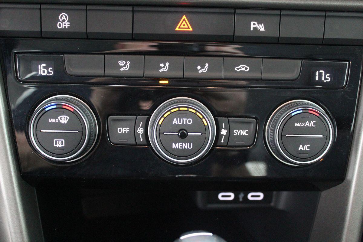 VOLKSWAGEN - T-Roc - 2.0 TDI DSG 4MOTION Business BMT