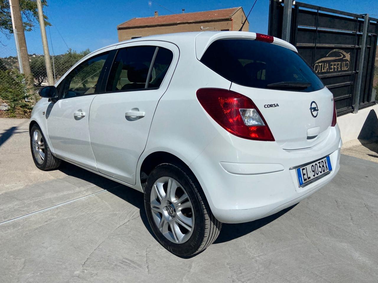 Opel Corsa 1.2 85CV 5 porte GPL-TECH Club