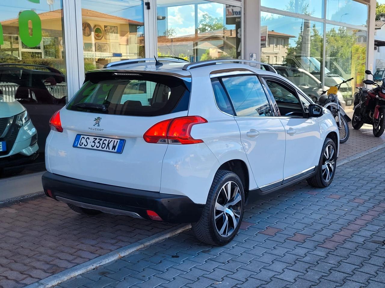 Peugeot 2008 1.6 VTi 120CV Allure