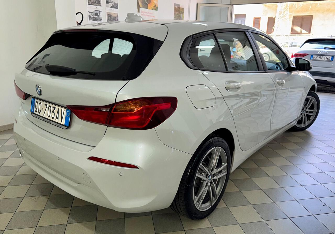 Bmw 116d Advantage 2021