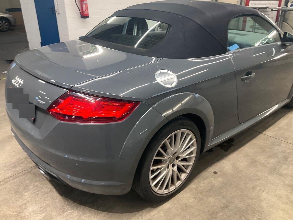 Audi TT Roadster 2.0 TDI ultra S line - VIRTUAL COCKPIT