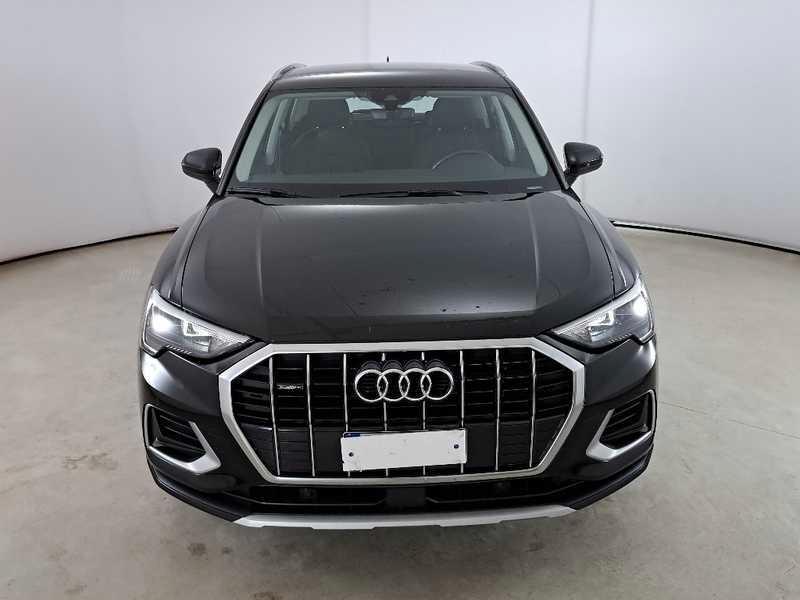 AUDI Q3 40 TDI quattro S tronic Business Advanced