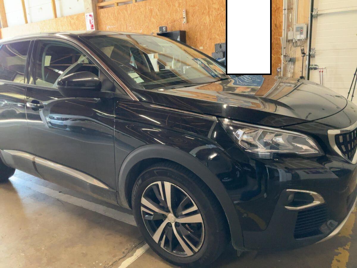 Peugeot 3008 EAT8 120CV ALLURE