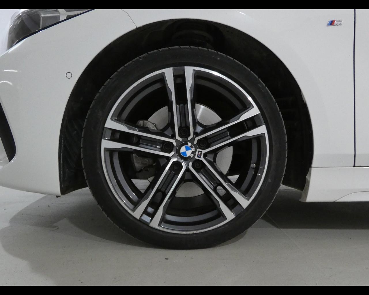 BMW Serie 1 (F40) - 118d 5p. Msport