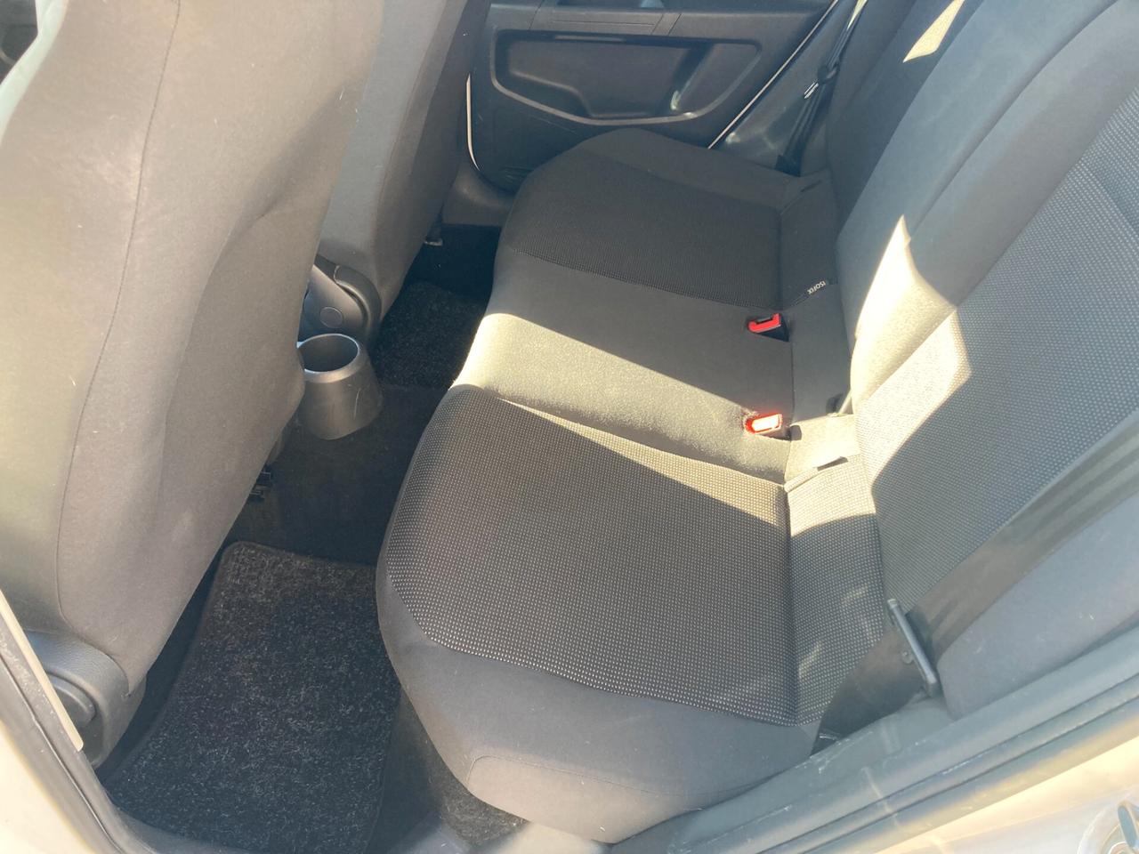 Volkswagen High UP! 1.0 75 CV 5p.