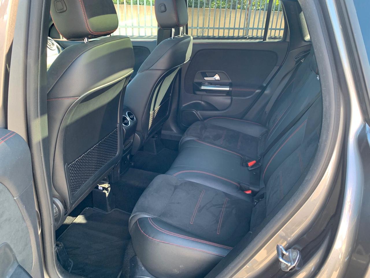 Mercedes-benz GLA 250e Plug-in Premium AMG line