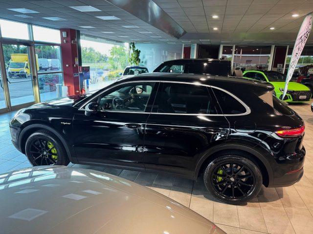 PORSCHE Cayenne 3.0 V6 E-Hybrid *UNIPROP*RADAR*SPORT CHRONO*