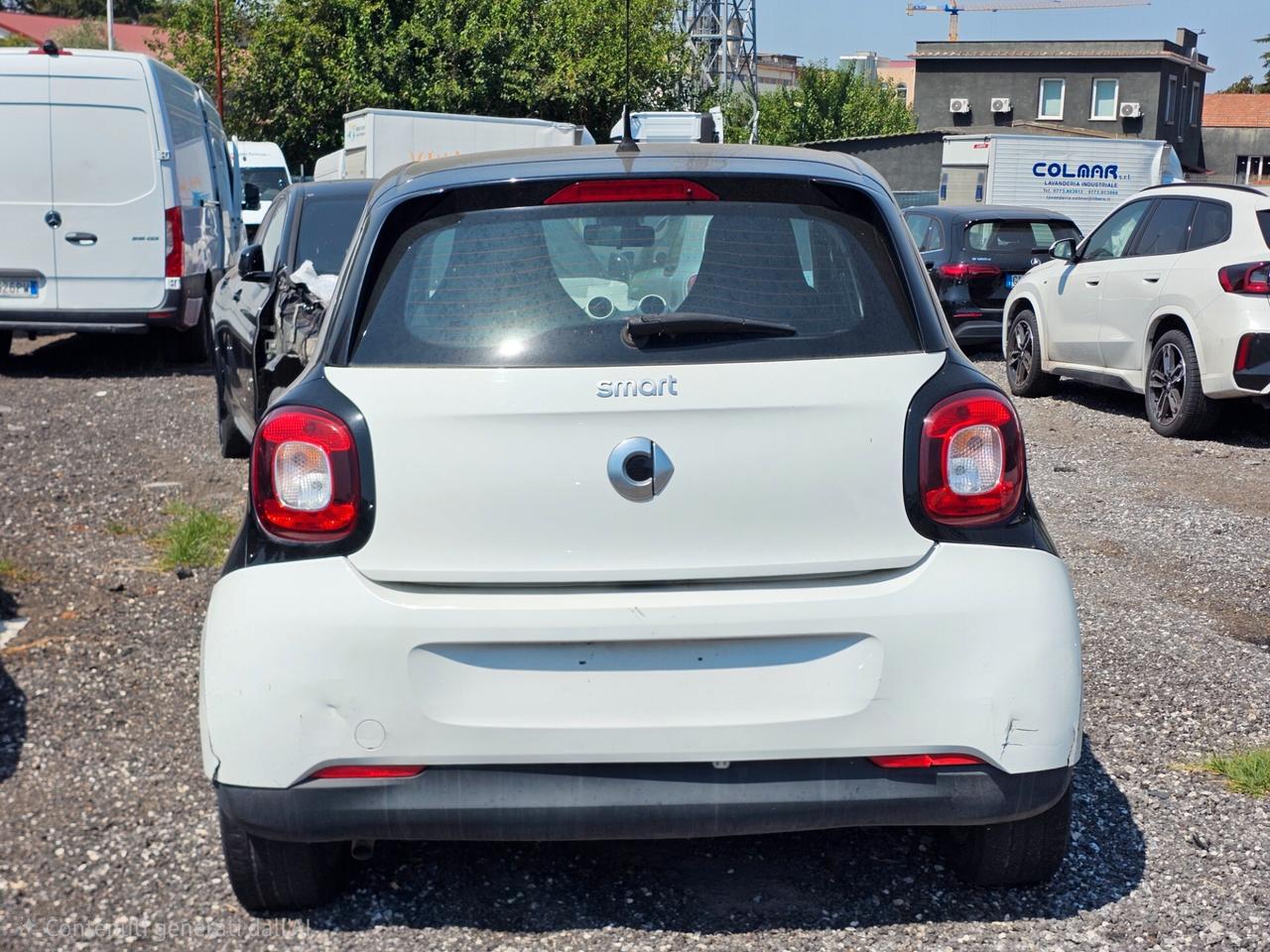 SINISTRATA Smart ForFour 70 1.0 Passion
