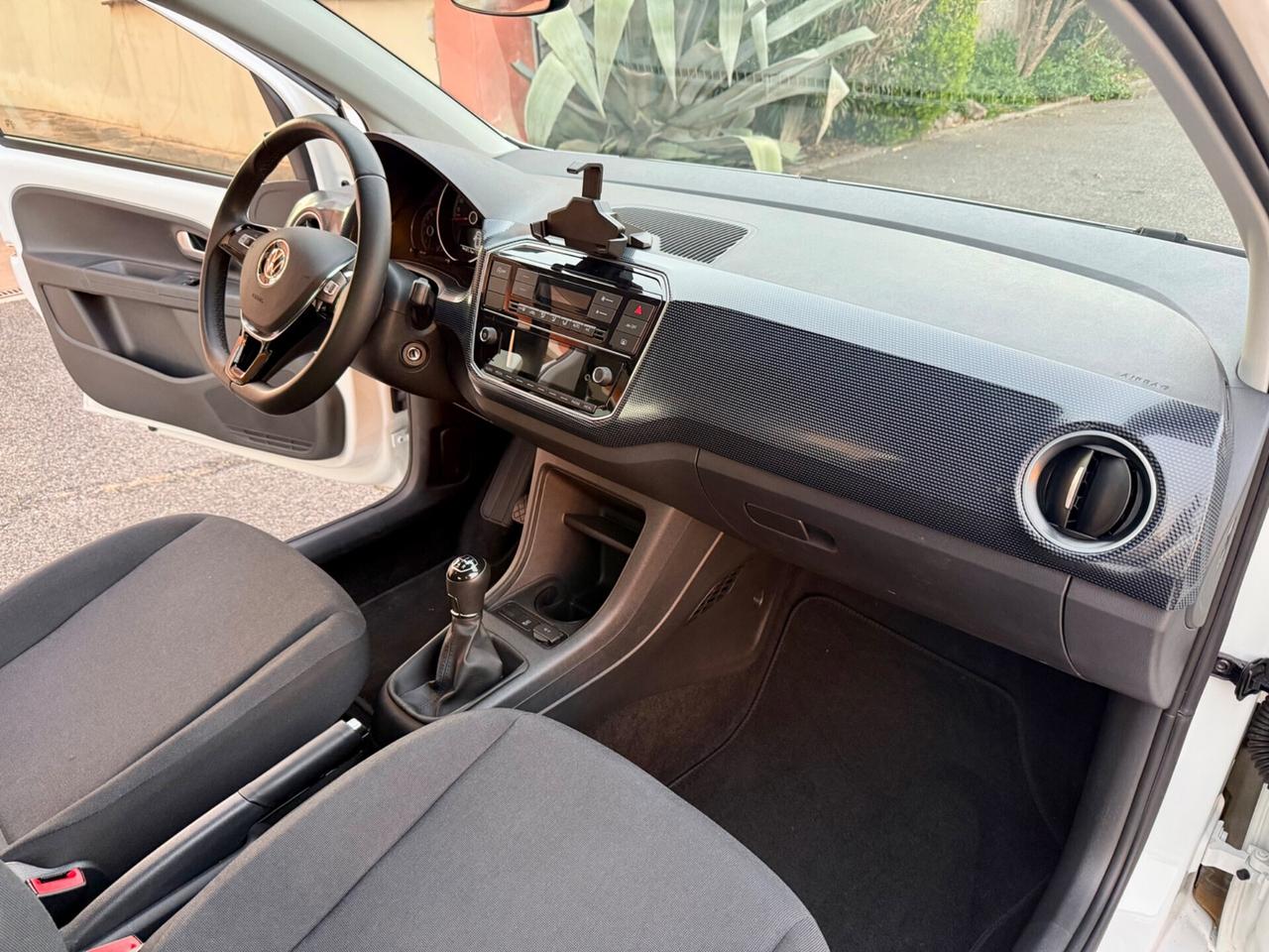 Volkswagen up! 1.0 5p. EVO sport 2000 KM