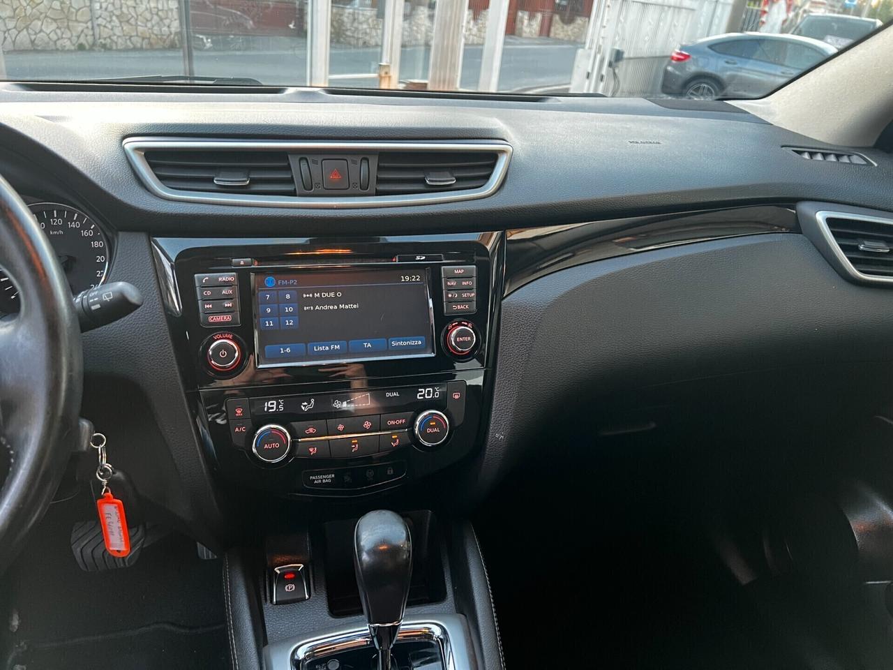 Nissan Qashqai 1.6 dCi - 2016- AUTOMATICA-NAVI
