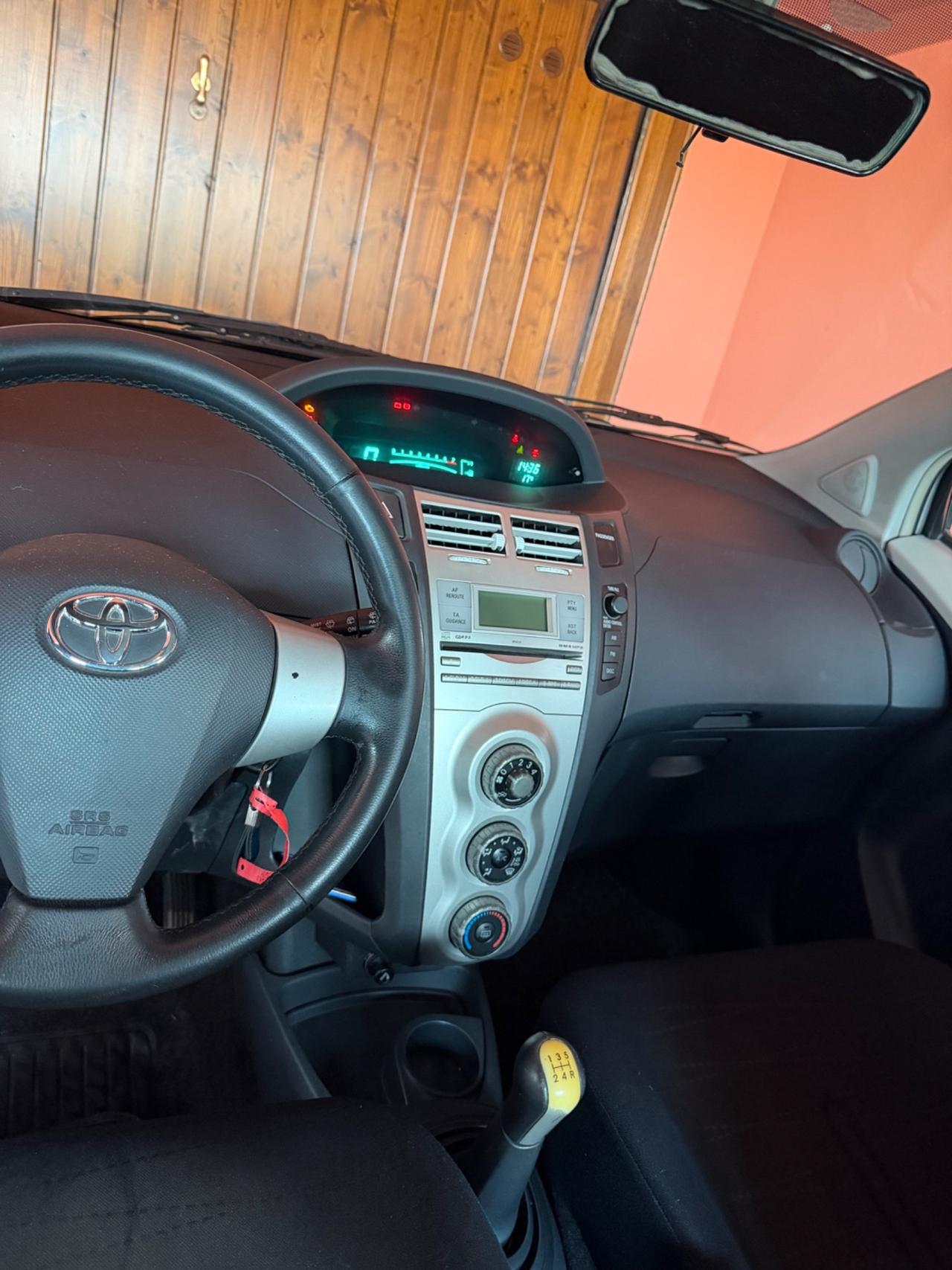 Toyota Yaris 1.3 5 porte