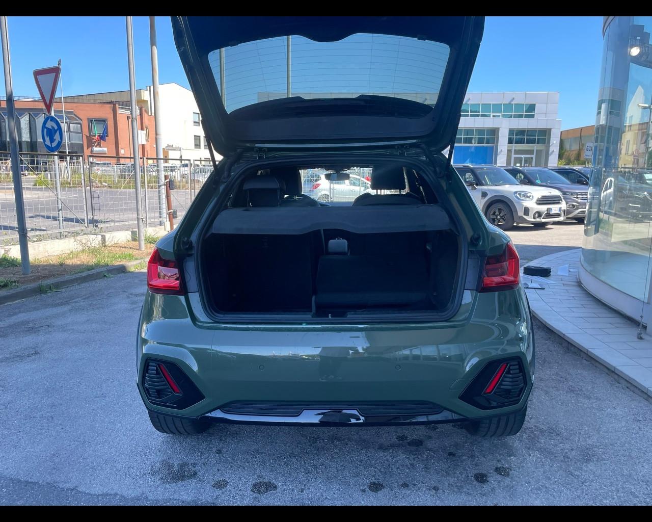 AUDI A1 2ª serie - A1 allstreet 30 TFSI S tronic Identity Contrast